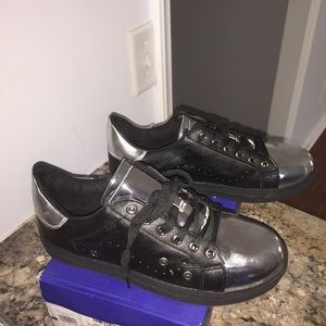 Metallic Tongue Lace up Sneakers